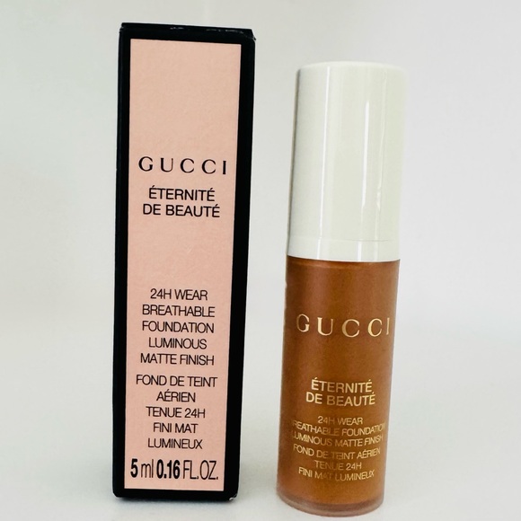 Gucci Enternite DE Beaute Foundation - Picture 1 of 4